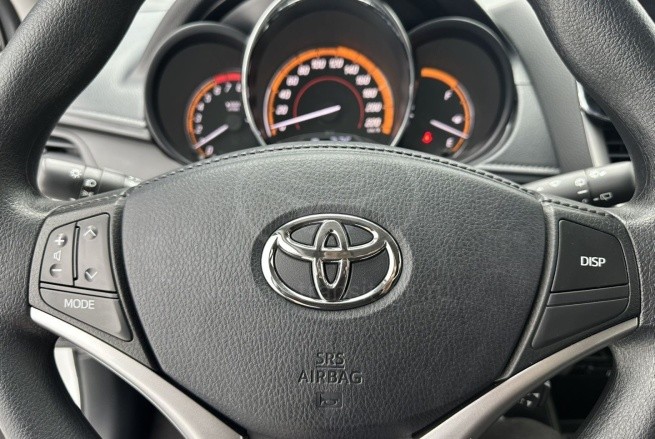 Toyota Yaris L