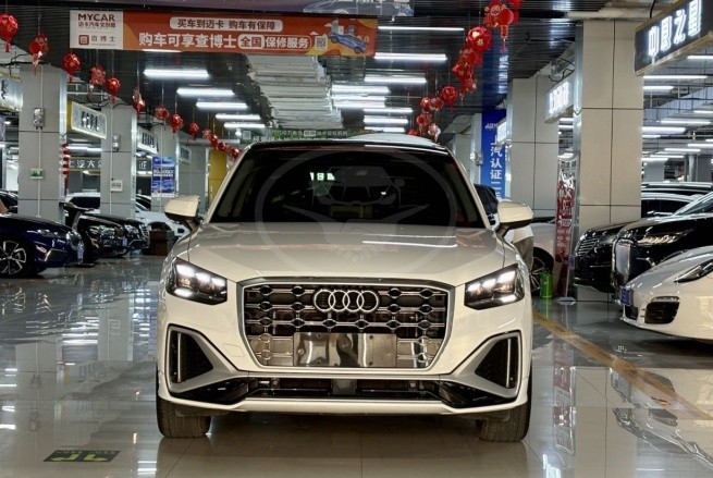 Audi Q2L