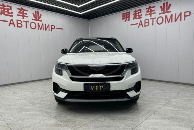 Kia KX3
