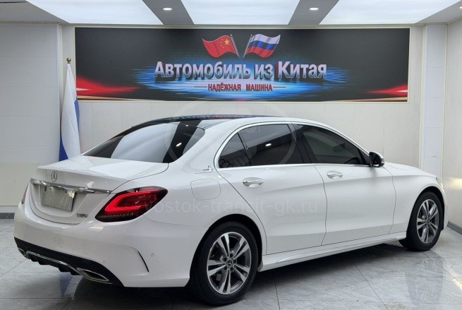 Mercedes-Benz C200L