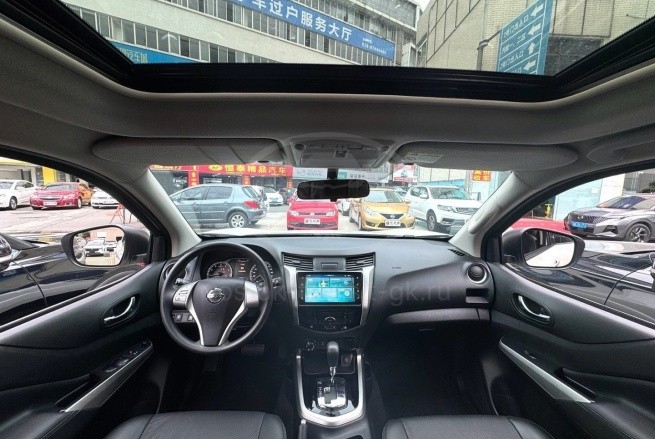 NISSAN TERRA 