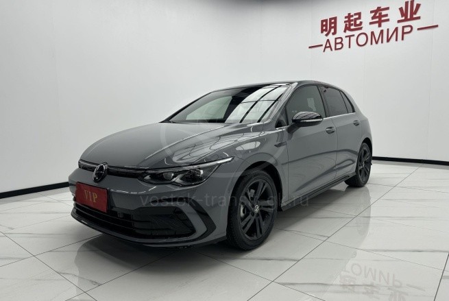 Volkswagen Golf R-Line