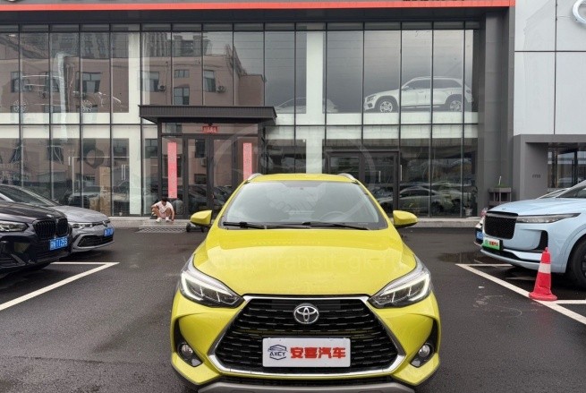 Toyota Yaris L