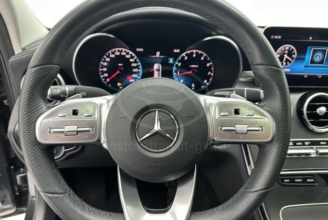 Mercedes-Benz C200L