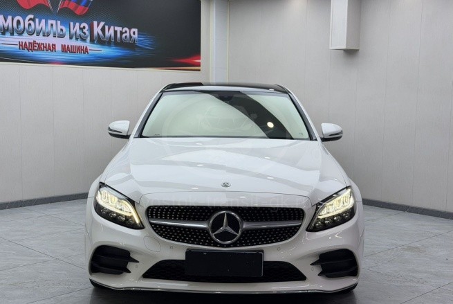 Mercedes-Benz C200L