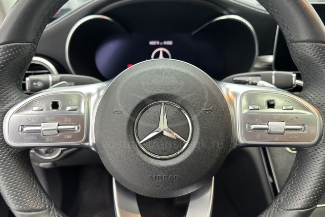 Mercedes-Benz C200L
