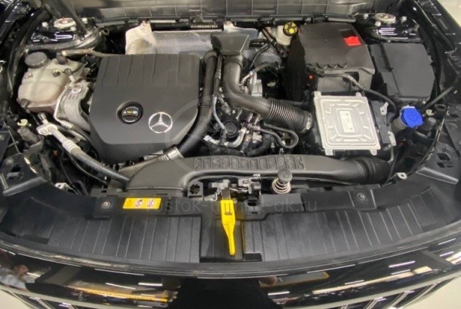 Mercedes-Benz GLB-Class.