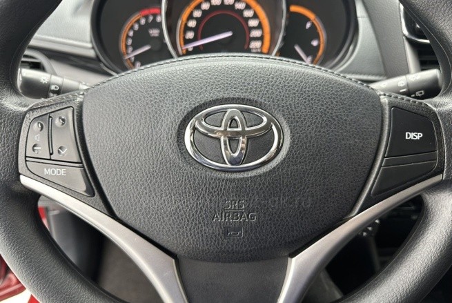 Toyota Yaris L