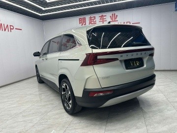 Hyundai Custo