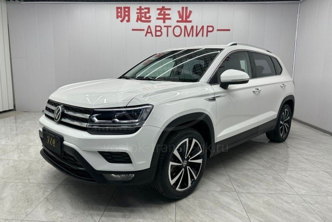 Volkswagen Tharu