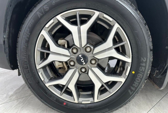 Kia KX3