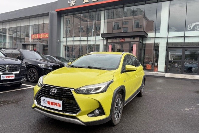 Toyota Yaris L