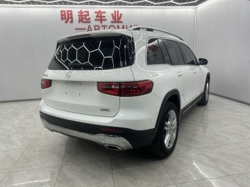 Mercedes-Benz GLB-Class.