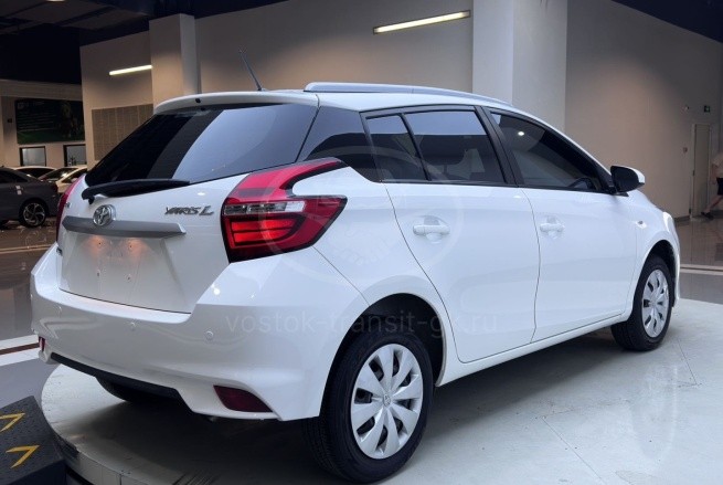 Toyota Yaris L