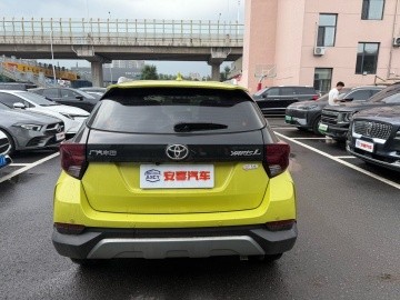 Toyota Yaris L