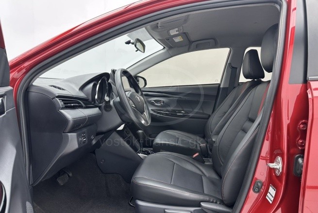 Toyota Yaris L