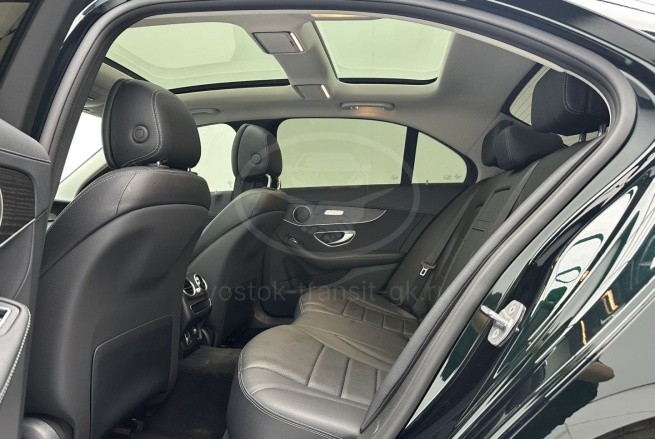 Mercedes-Benz C200L