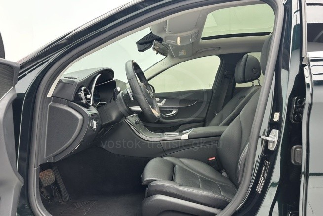 Mercedes-Benz C200L