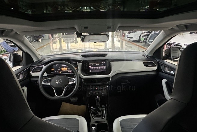 Volkswagen Tharu XR