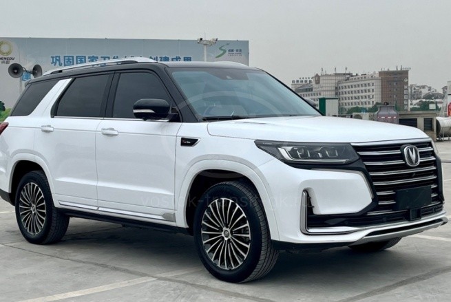 CHANGAN CS95 PLUS 