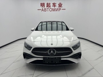 Mercedes-Benz A180L
