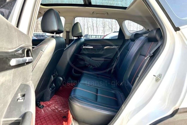 KIA KX3