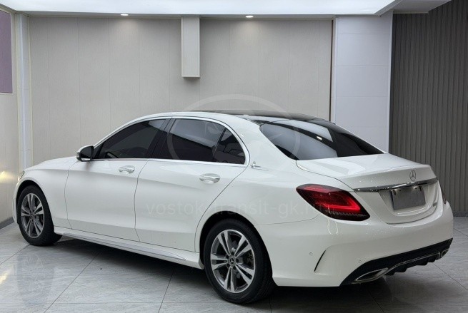 Mercedes-Benz C200L
