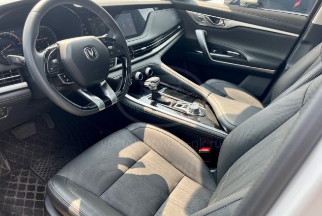 CHANGAN CS95 PLUS 