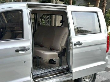 Wuling Hongguang V