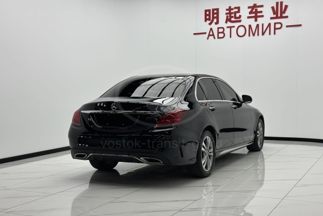 Mercedes-Benz C200L