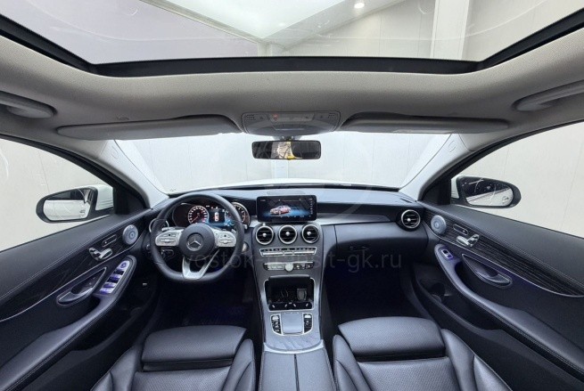 Mercedes-Benz C200L