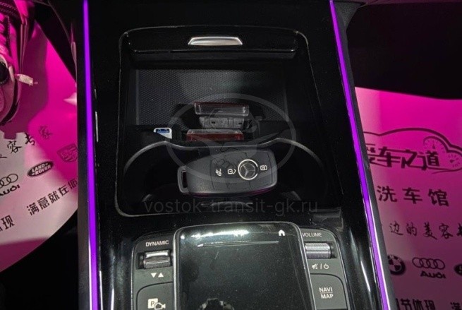 Mercedes-Benz GLB-Class.