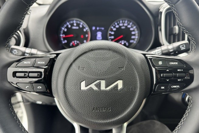 Kia KX1