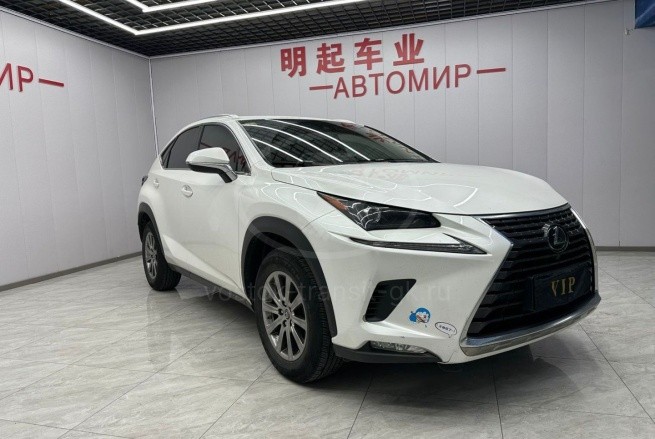 Lexus NX200