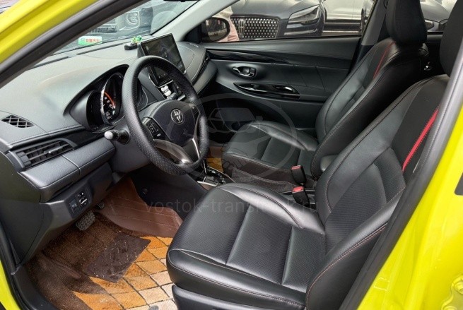 Toyota Yaris L