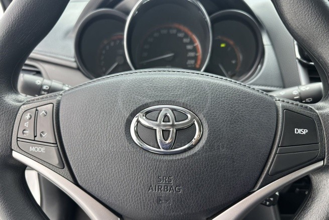 Toyota Yaris L