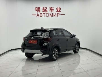 Toyota Yaris L
