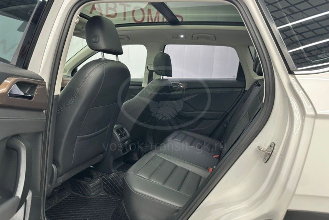 Volkswagen Tharu
