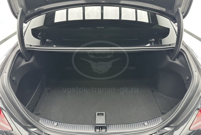 Mercedes-Benz C200L