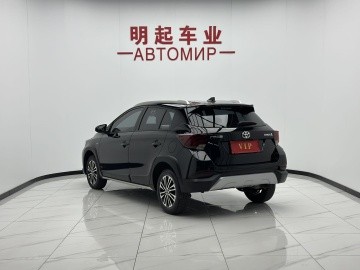 Toyota Yaris L
