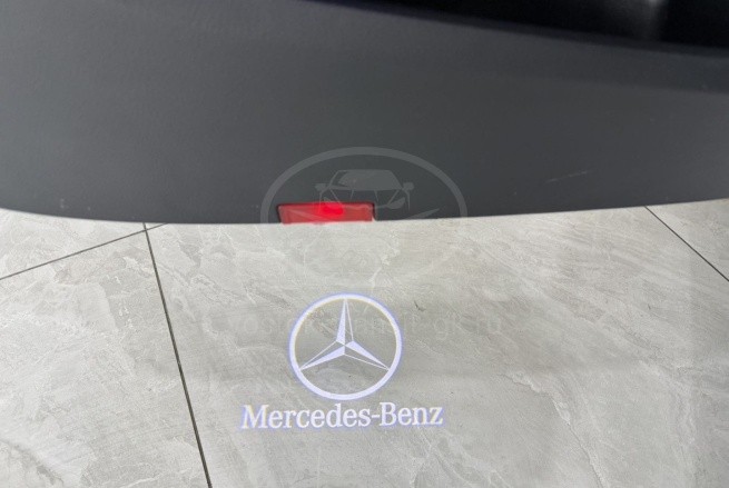 Mercedes-Benz C200L