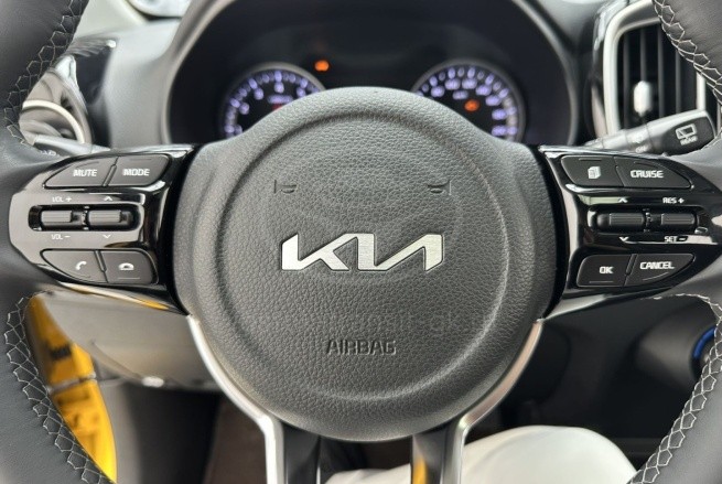 Kia KX1