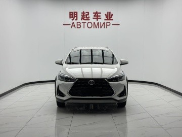 Toyota Yaris L
