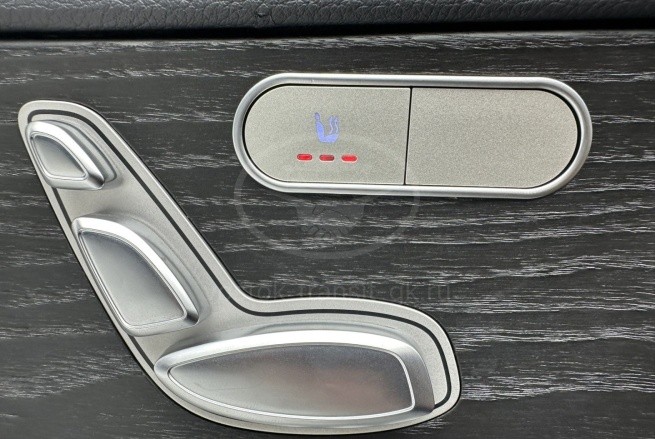 Mercedes-Benz C200L