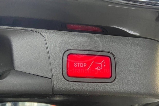 Mercedes-Benz GLB-Class.