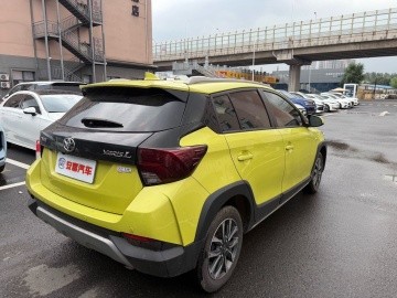 Toyota Yaris L