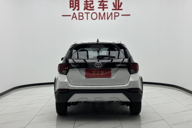 Toyota Yaris L
