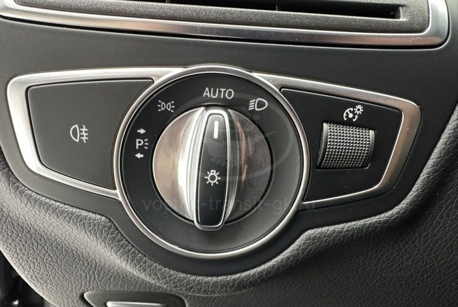 Mercedes-Benz C200L