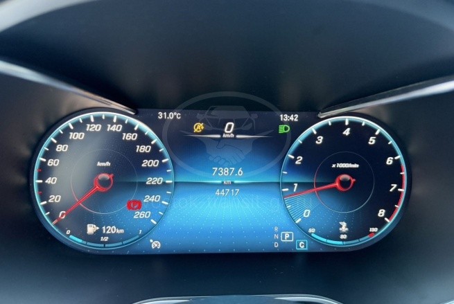 Mercedes-Benz C200L
