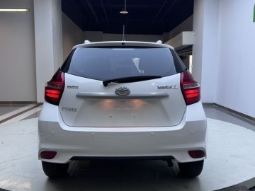 Toyota Yaris L